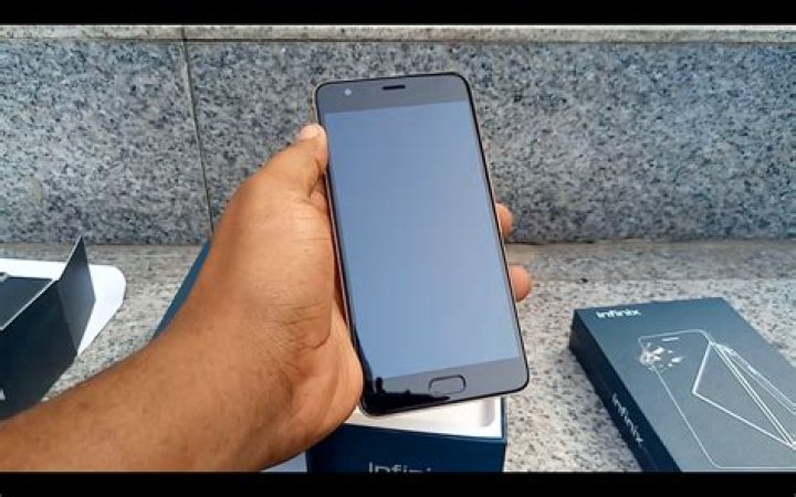 Does infinix Note 4 have pen?