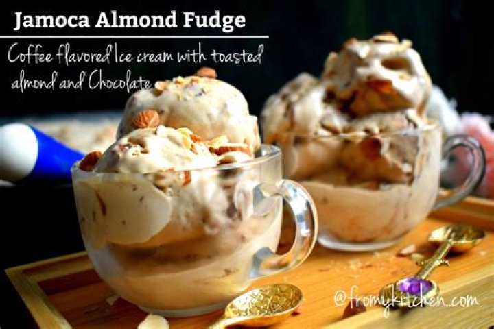 Does Jamoca Almond Fudge have coffee in it?