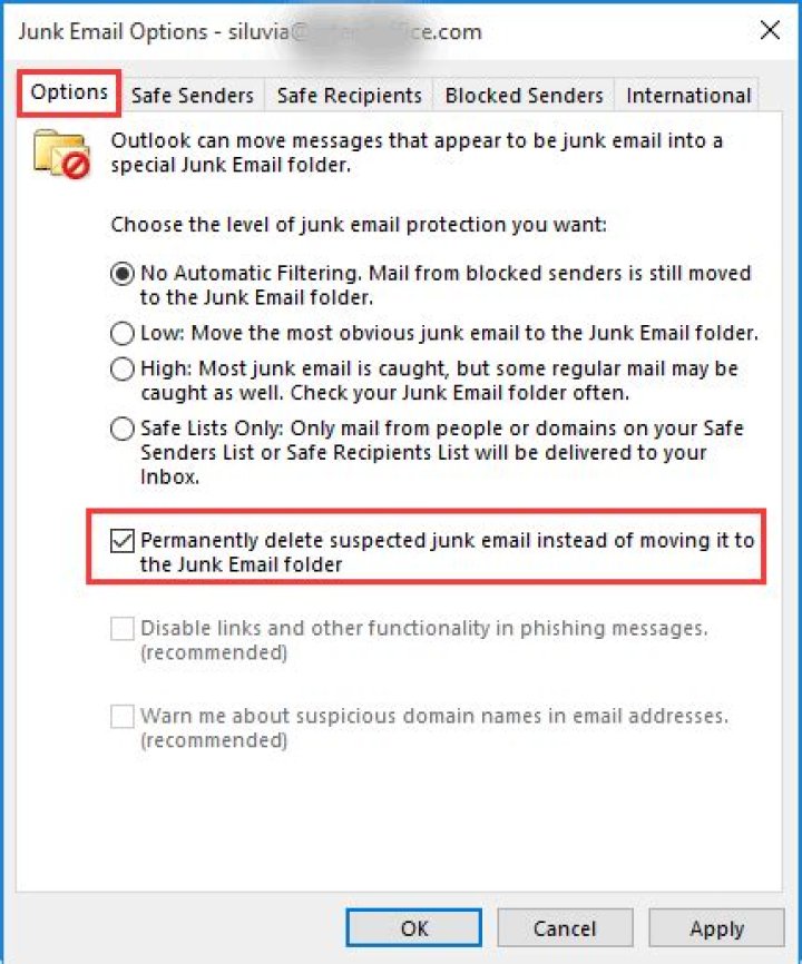 Does junk mail automatically delete?
