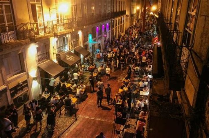 Does Lisbon have good nightlife?
