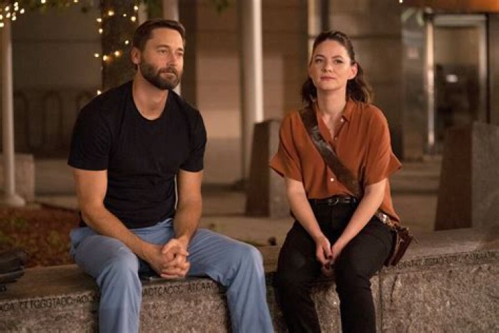 Does Max survive on New Amsterdam?