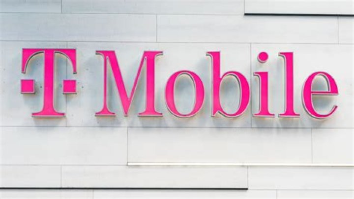 Does public mobile charge activation fee?