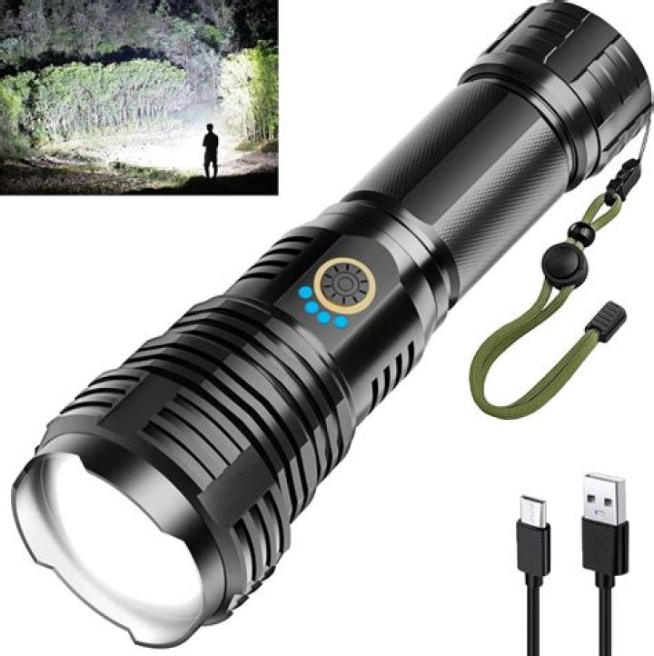 Does Samsung 9 have a flashlight?