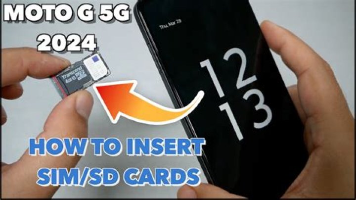 Does the Moto Z4 have a SIM card?