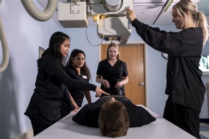 Does UNF have a radiology program?