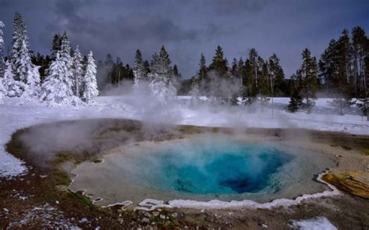 Does Yellowstone have an app?
