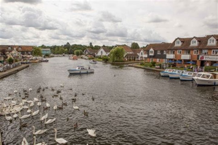How deep is Wroxham Broad?