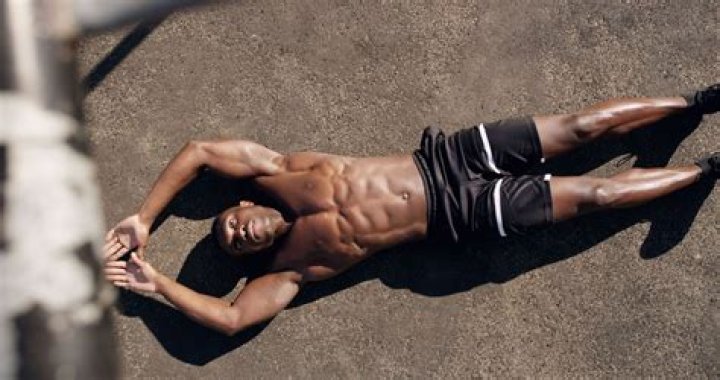 How do bodybuilders get abs?