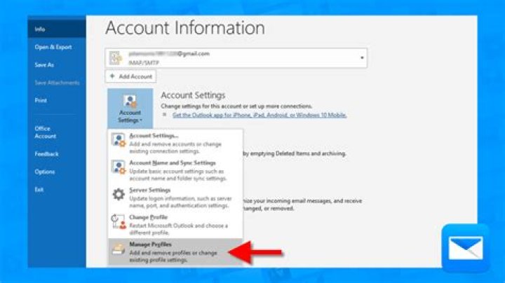 How do I add a button to the body of an email in Outlook?