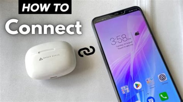 How do I connect headphones to my iPod?