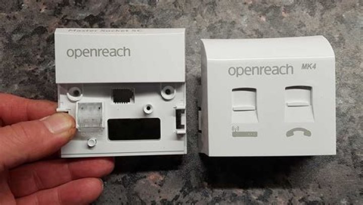 How do I connect my BT Hub to Openreach box?