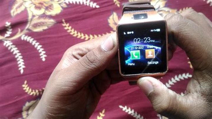 How do I connect my dz09 SmartWatch to the Internet?