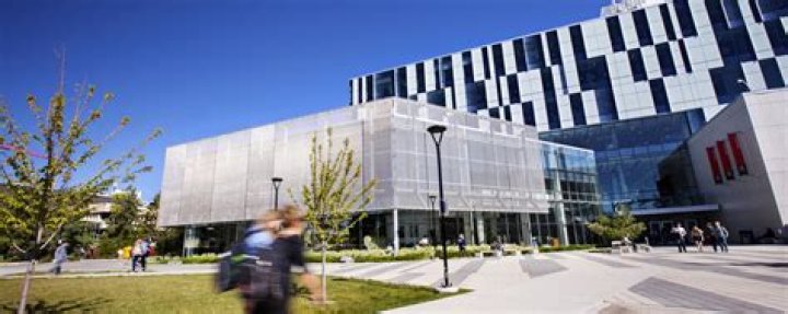 How do I contact University of Calgary?