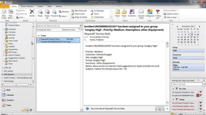 How do I create personal folders in Outlook 2010?