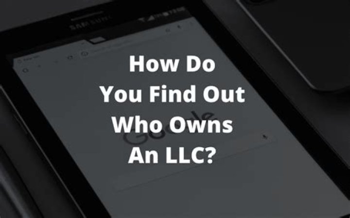 How do I find out who owns a company in Australia?