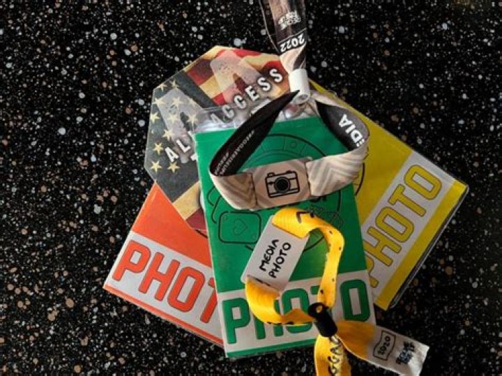How do I get a press photography pass?