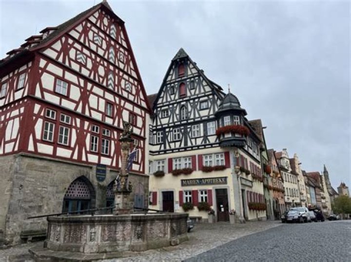 How do I get to Rothenburg ob der Tauber?
