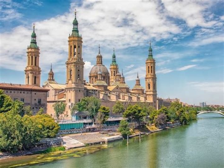How do I get to Zaragoza?