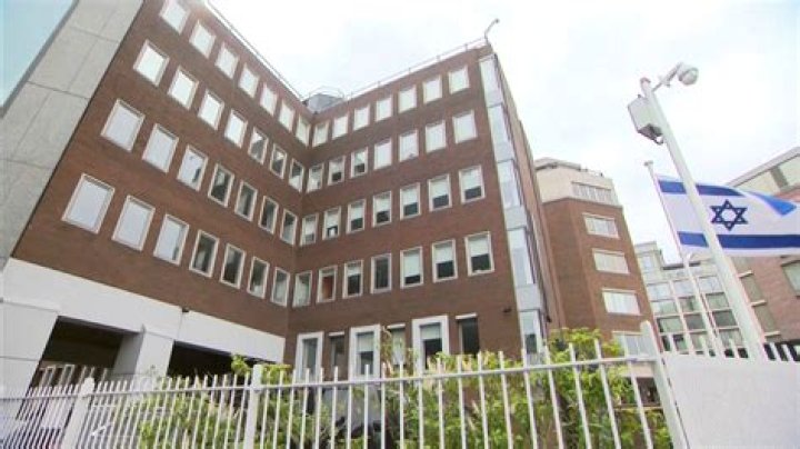 How do I make an appointment at the Israeli Embassy?
