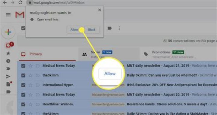 How do I make Gmail my default email instead of Outlook?