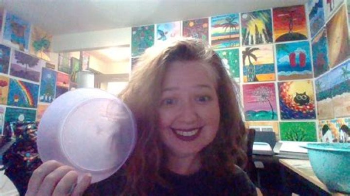 How do I return broken Tupperware?