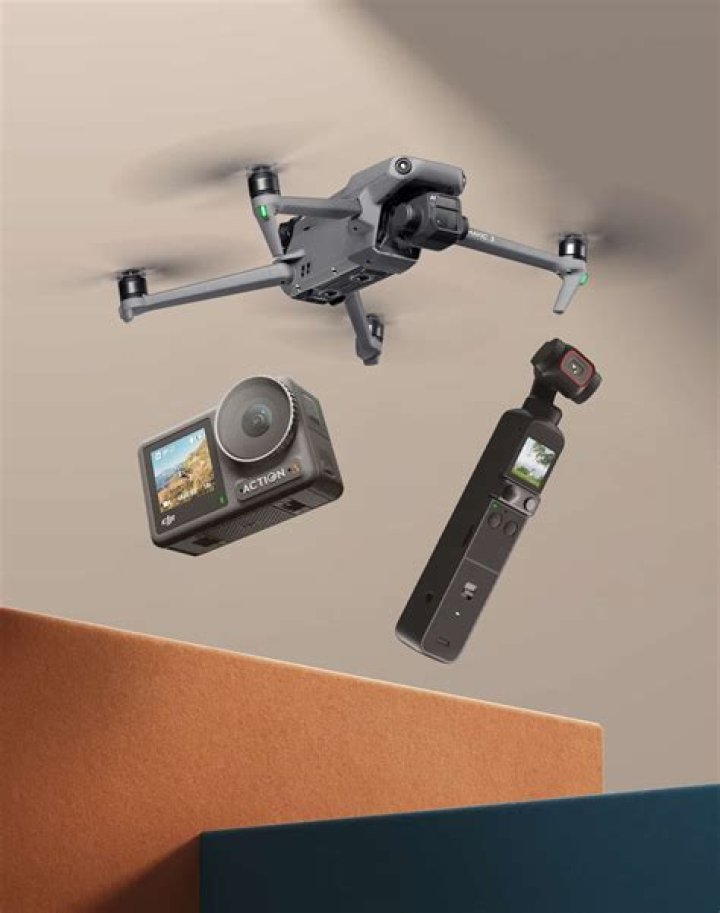 How do I set the time on my Yi dash cam?