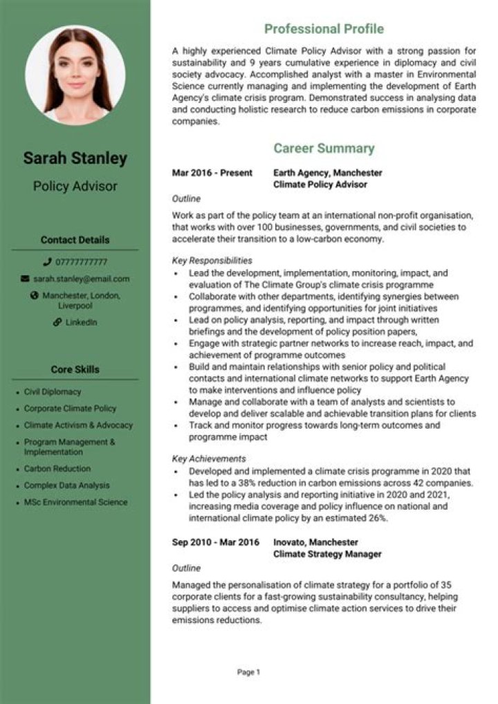 How do you become a policy advisor?