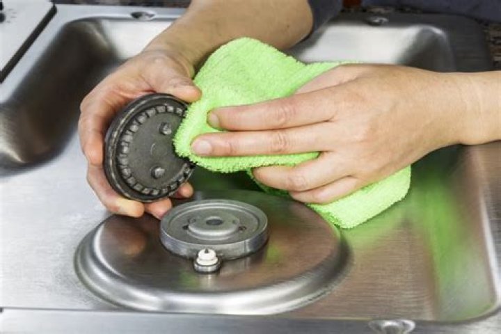 How do you clean gas jets?