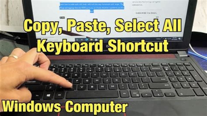 How do you copy on a computer keyboard?