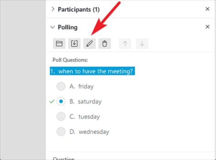 How do you create a poll in Webex training center?