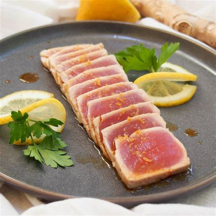How do you cut albacore for sushi?