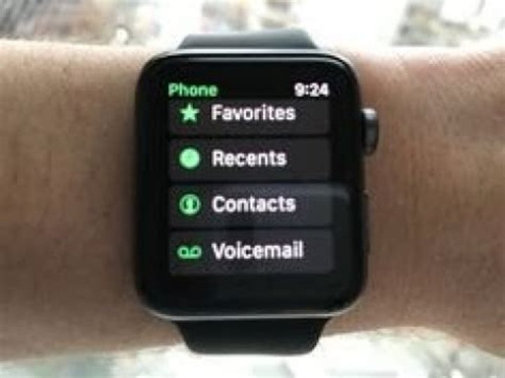 How do you delete recent calls on iPhone watch?