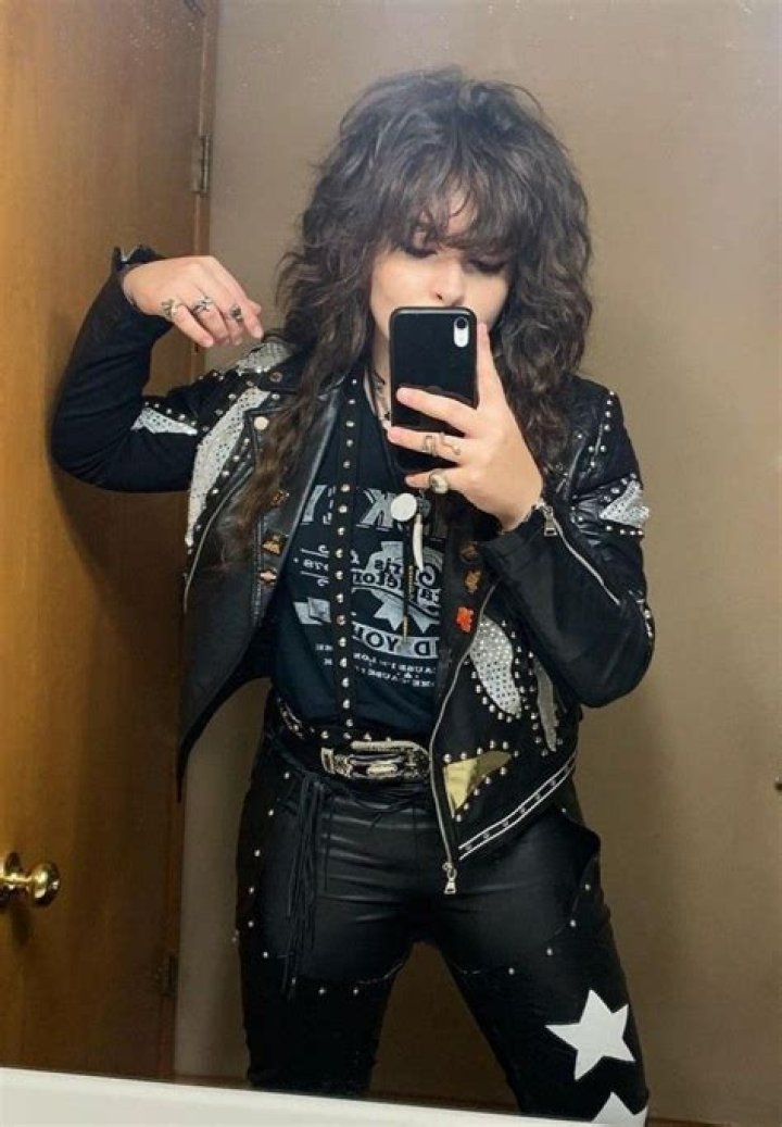 How do you dress like an 80s metalhead?