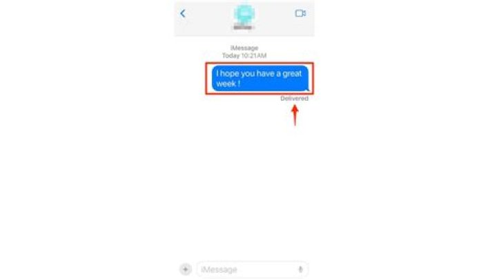 How do you know someone has read your message on WeChat?