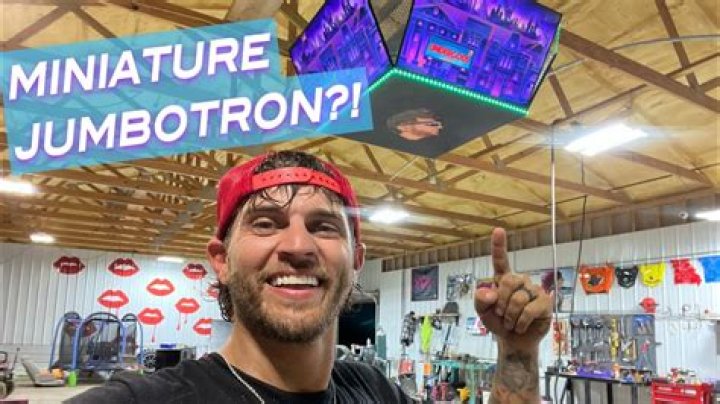 How do you make a Jumbotron image responsive?