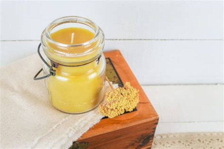 How do you make beeswax candles at home?