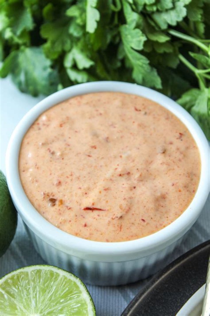 How do you make chipotle aioli from scratch?