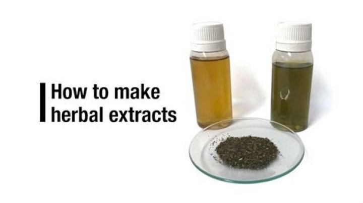 How do you make herbal extract?