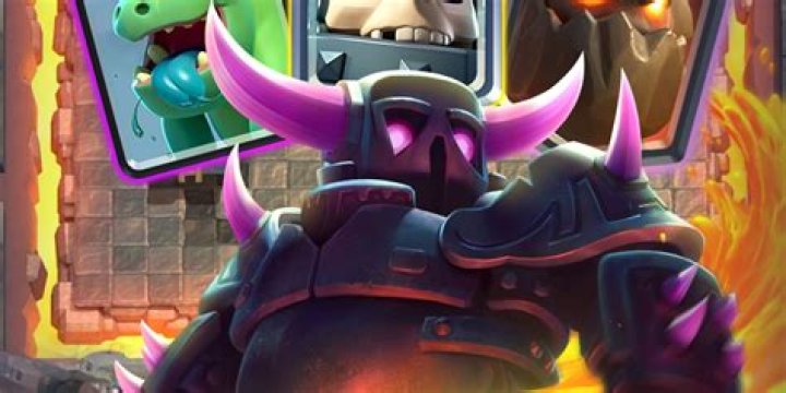 How do you practice with a deck in clash Royale?