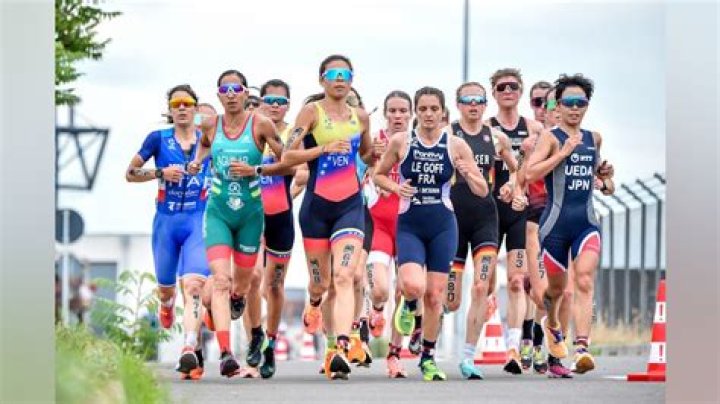 How do you qualify for the Duathlon World Championships?