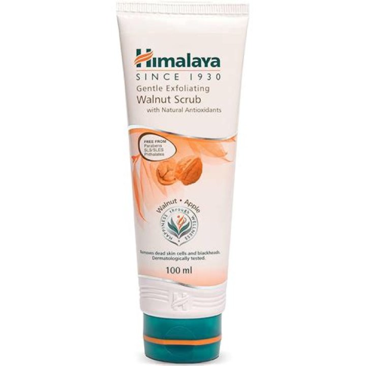 How do you use Himalaya walnut scrub?