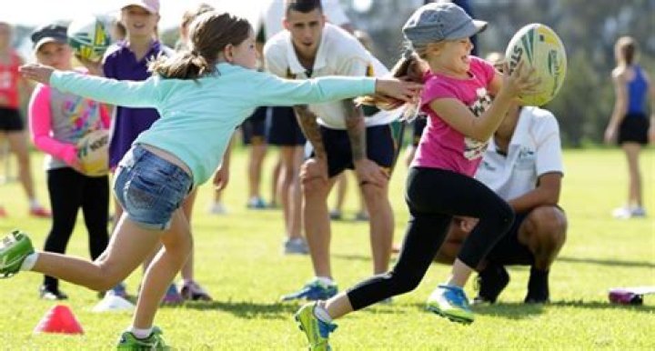 How does touch football start?