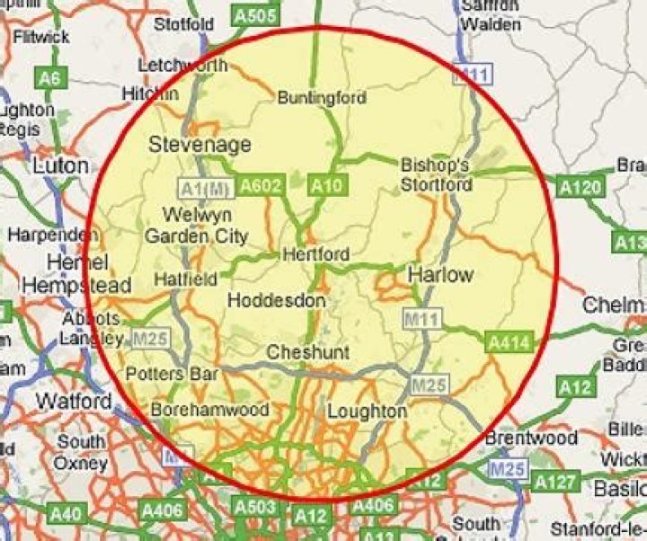 How far is Cheshunt from London?