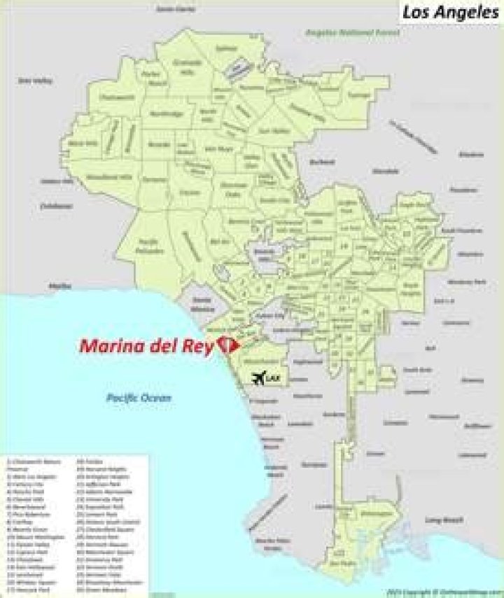 How far is Marina Del Rey from Los Angeles?