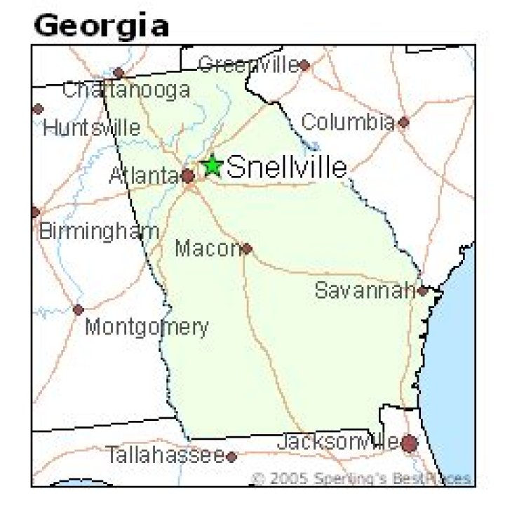 How far is Snellville Georgia from Atlanta?