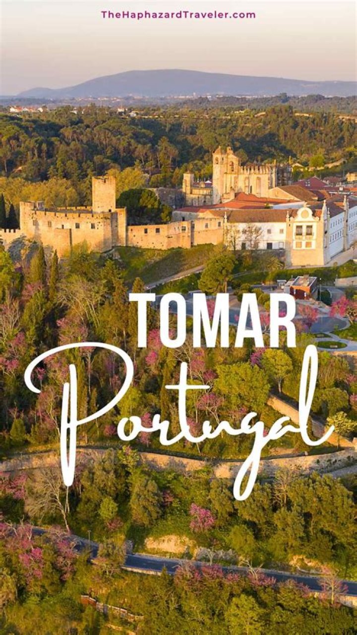 How far is Tomar from Porto?