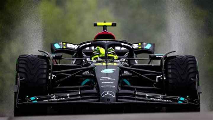 How fast can a Mercedes f1 car go?