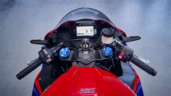 How fast does a Honda cbr600rr go?
