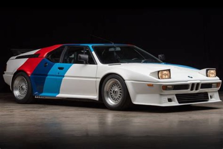 How fast is a BMW m1?