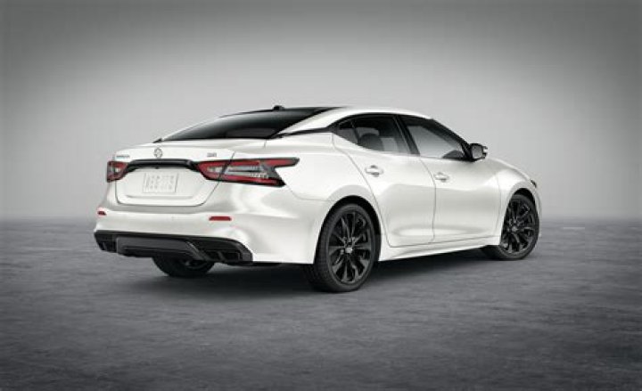 How fast is the 2016 Nissan Maxima?